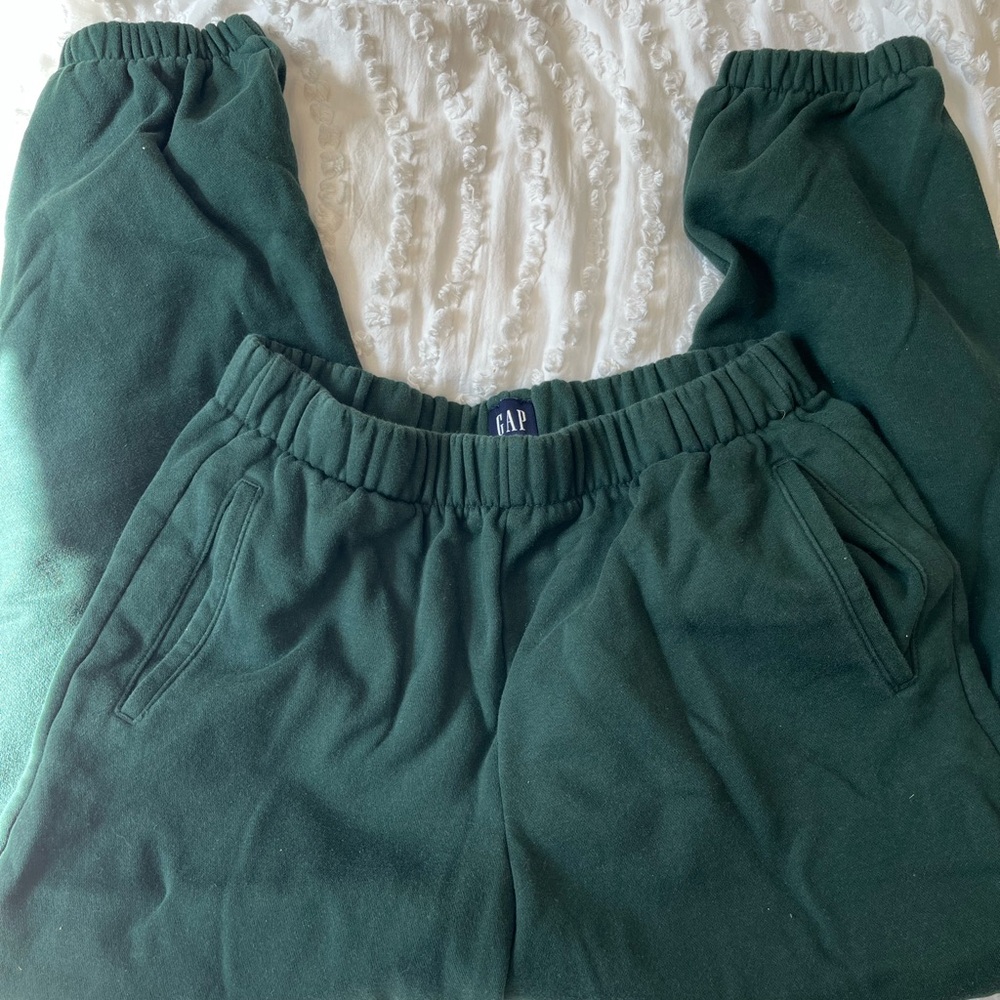 GAP Green Sweatpants